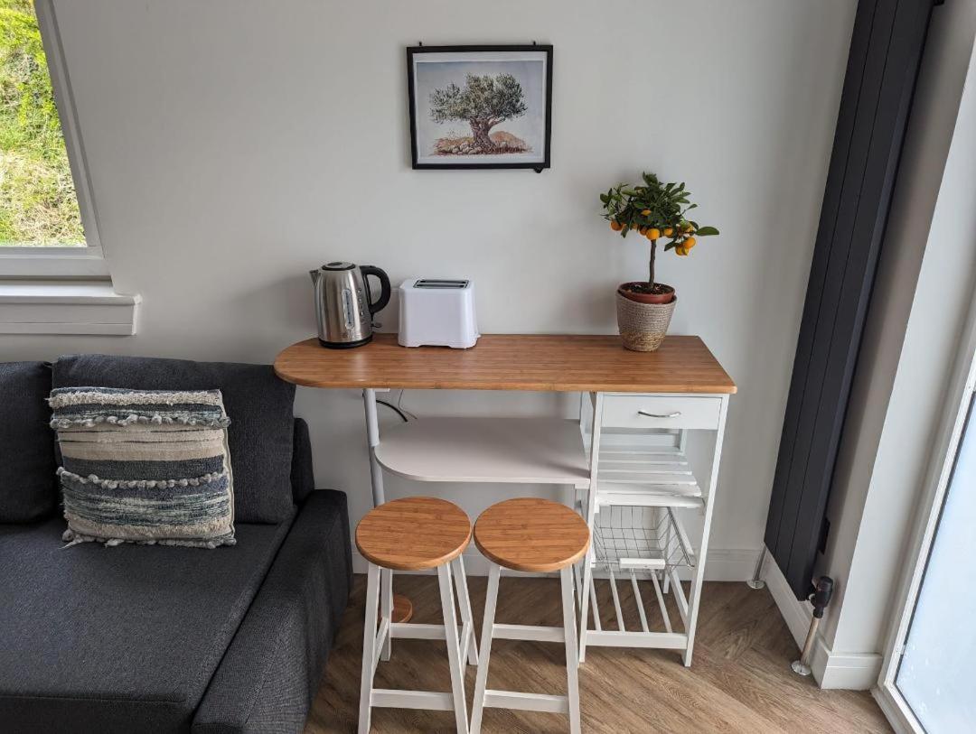 En-Suite Double Room With Private Entrance Edinburgh Exterior photo